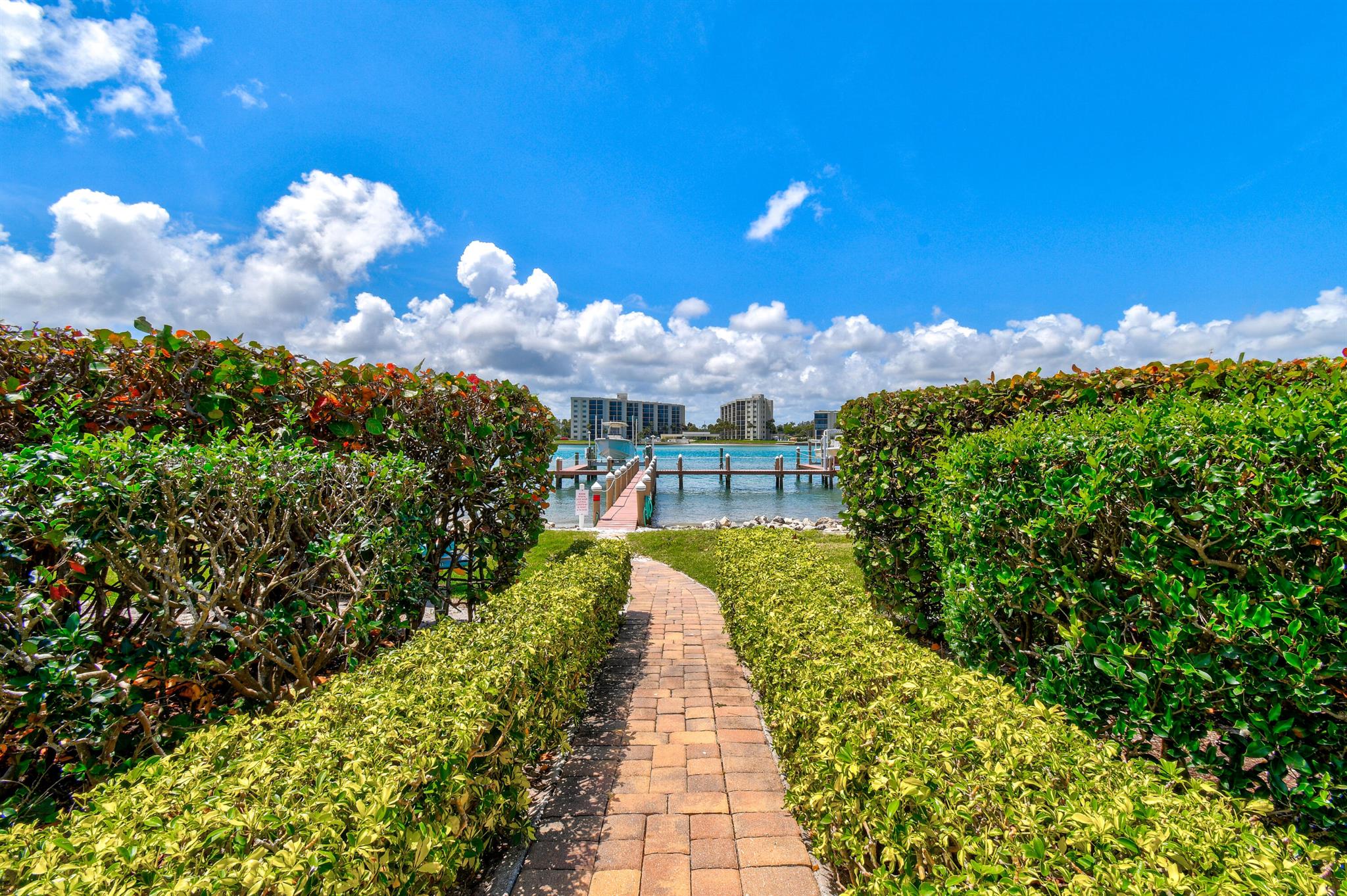 19850 Beach Rd #5a Jupiter, FL 33469