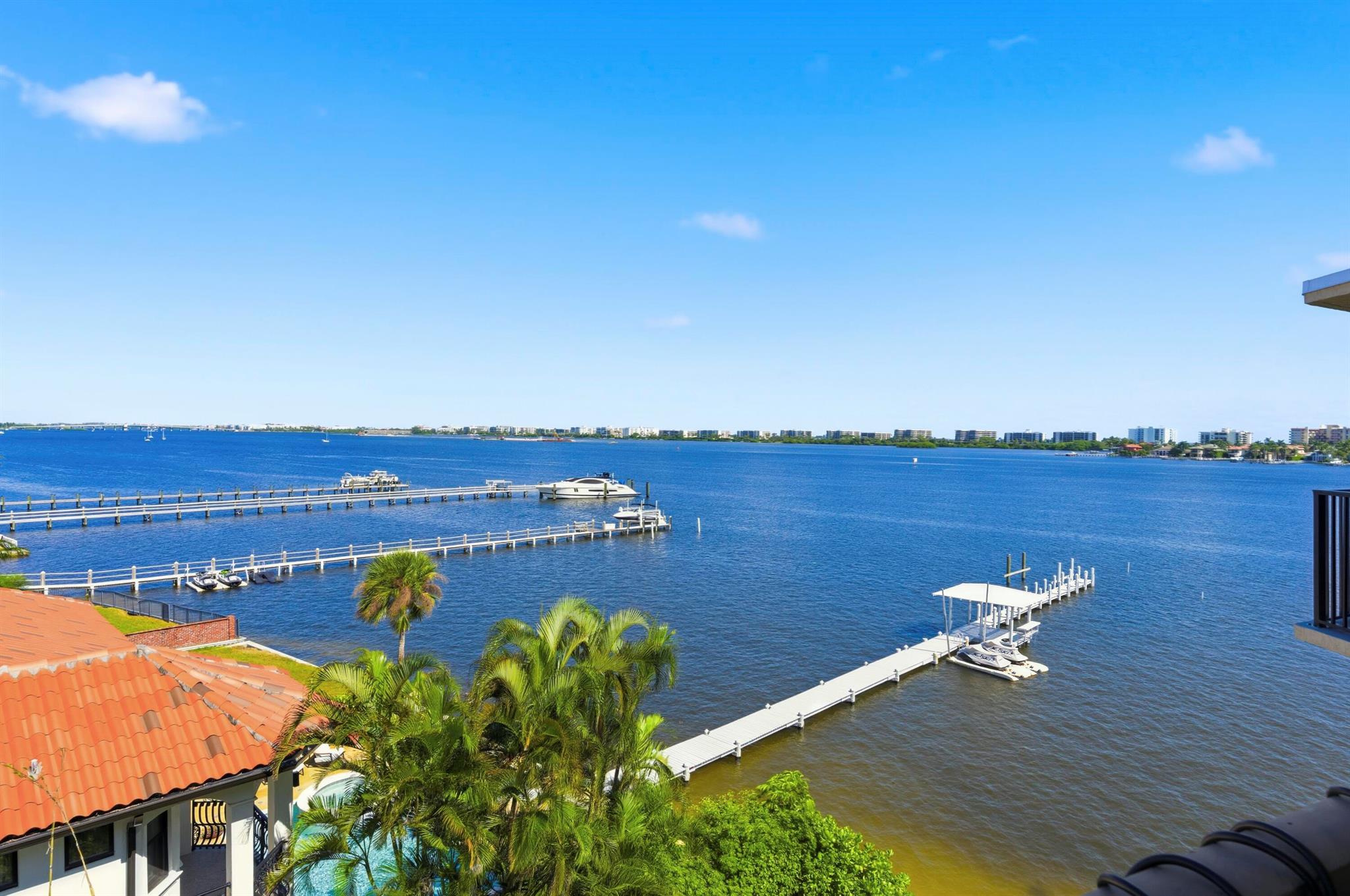 896 N Federal Hwy #523