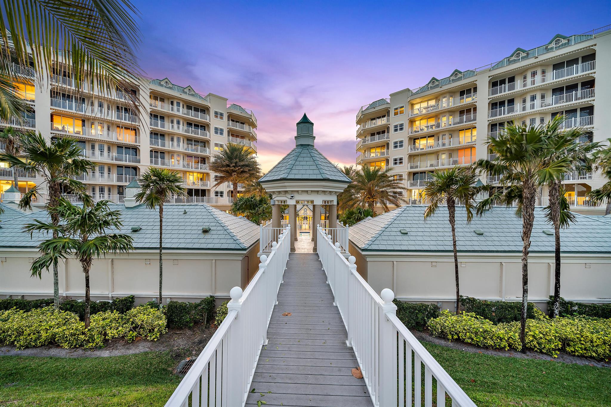 221 Ocean Grande Blvd #503 Jupiter, FL 33477