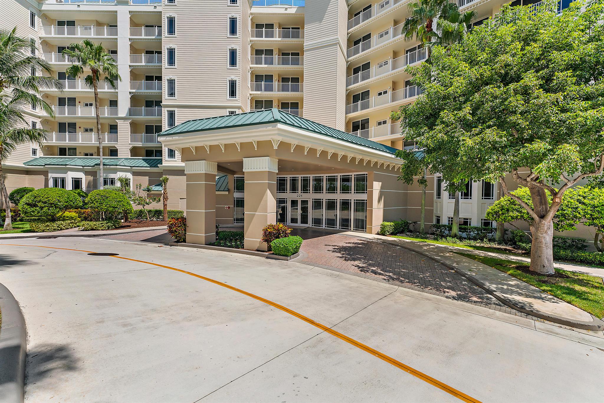 221 Ocean Grande Blvd #503 Jupiter, FL 33477