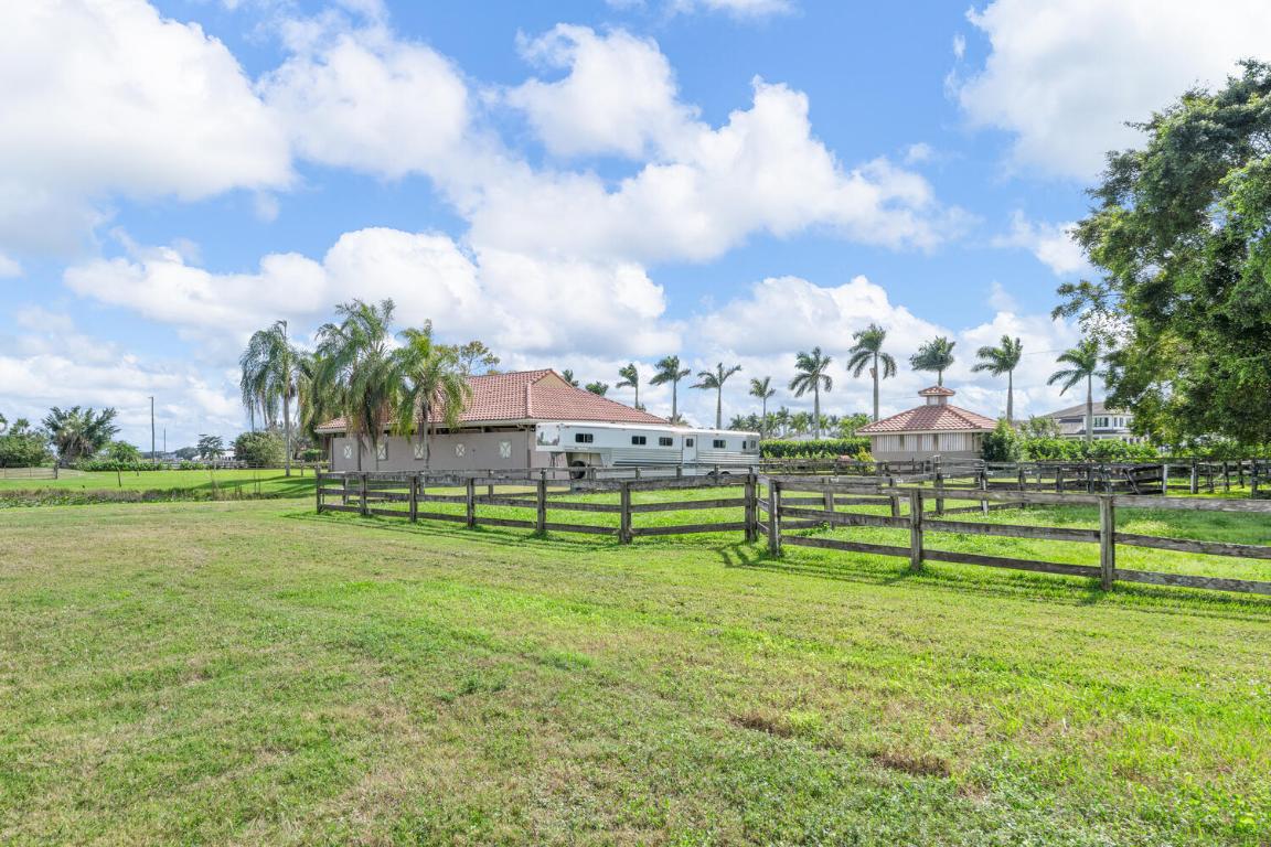 15360 Estancia Ln Wellington, FL 33414