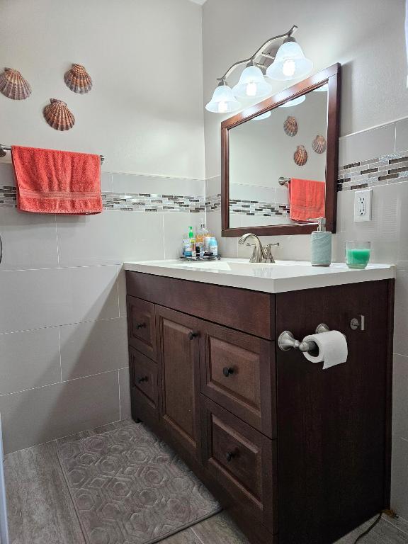 2920 Crosley Dr #B West Palm Beach, FL 33415