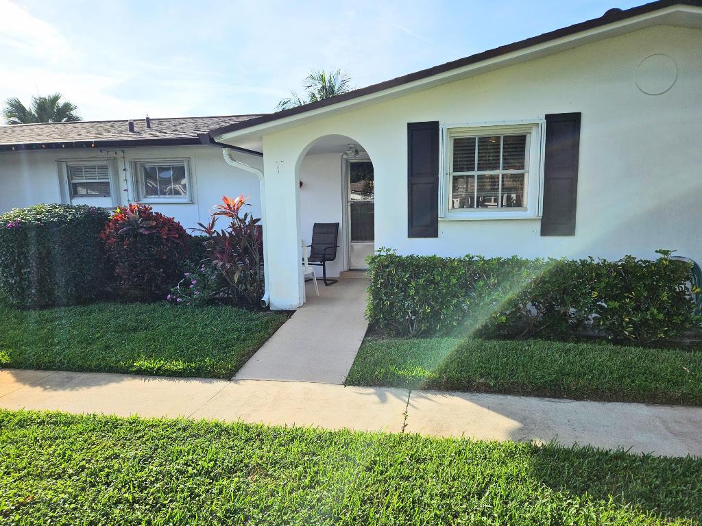 2920 Crosley Dr #B West Palm Beach, FL 33415