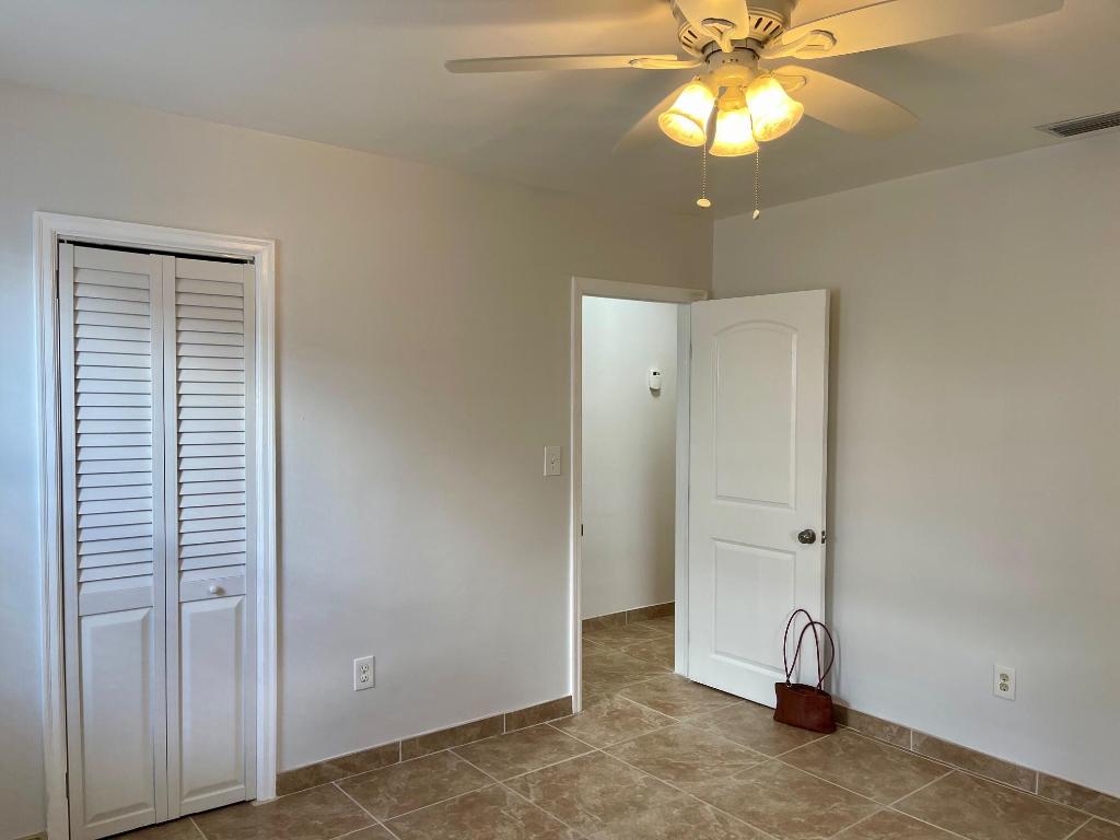 526 Worthmore Dr Lake Worth Beach, FL 33460