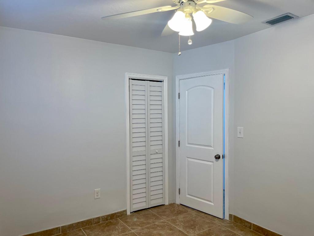 526 Worthmore Dr Lake Worth Beach, FL 33460