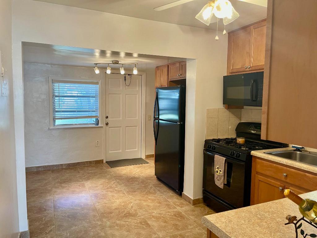 526 Worthmore Dr Lake Worth Beach, FL 33460