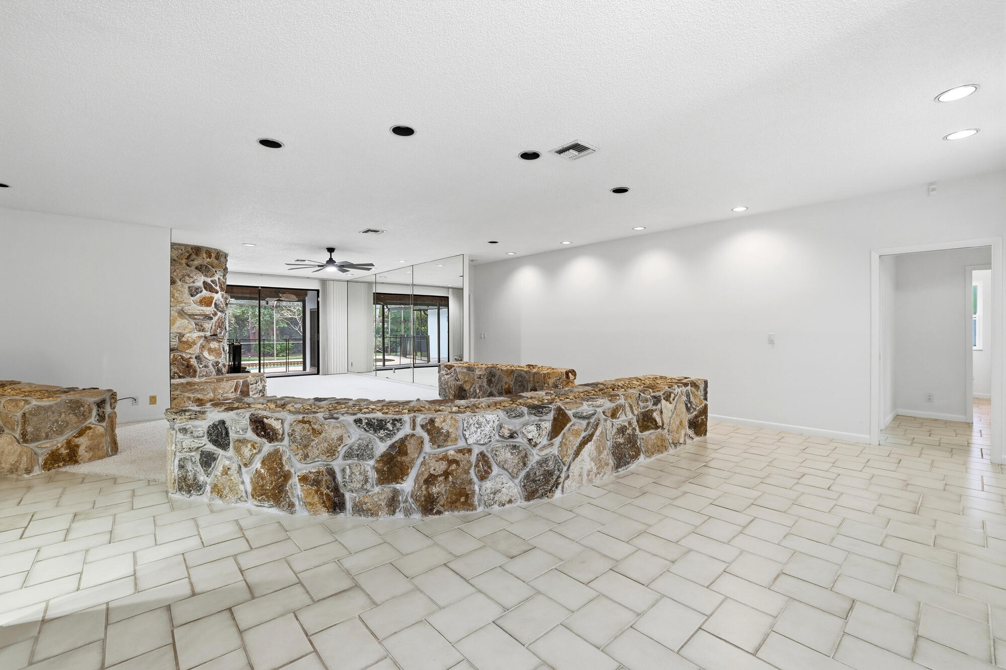 8785 Thousand Pines West Palm Beach, FL 33411