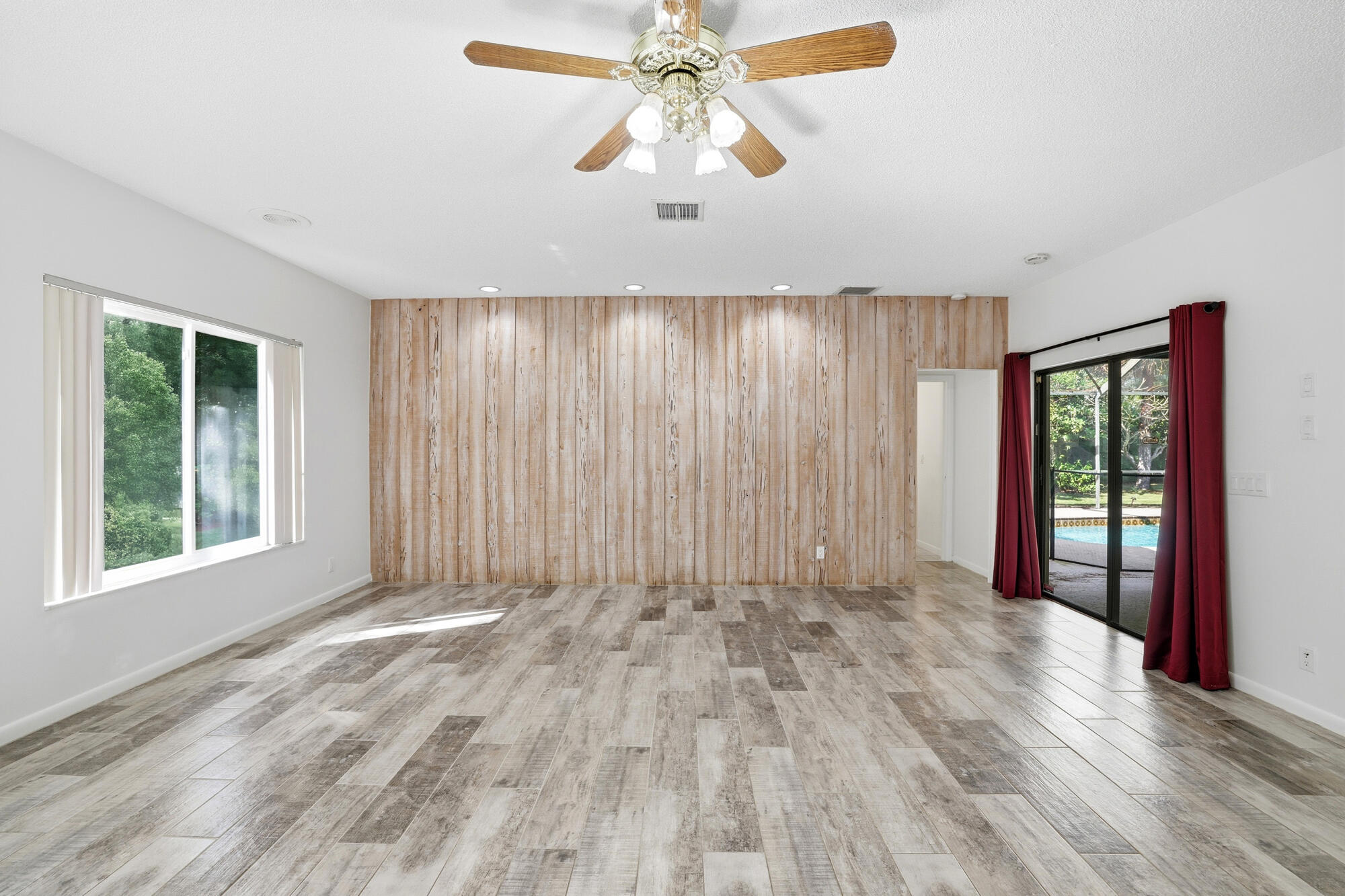 8785 Thousand Pines West Palm Beach, FL 33411