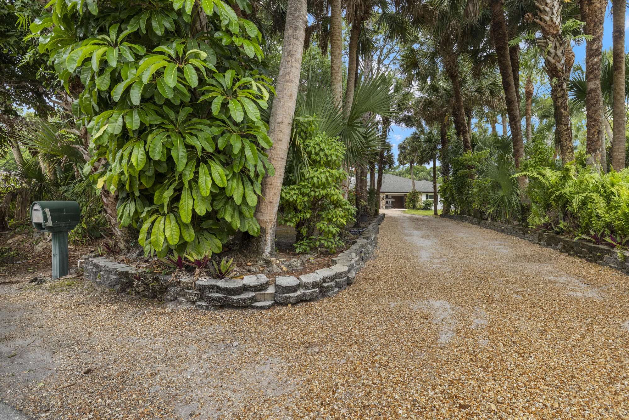 8785 Thousand Pines West Palm Beach, FL 33411