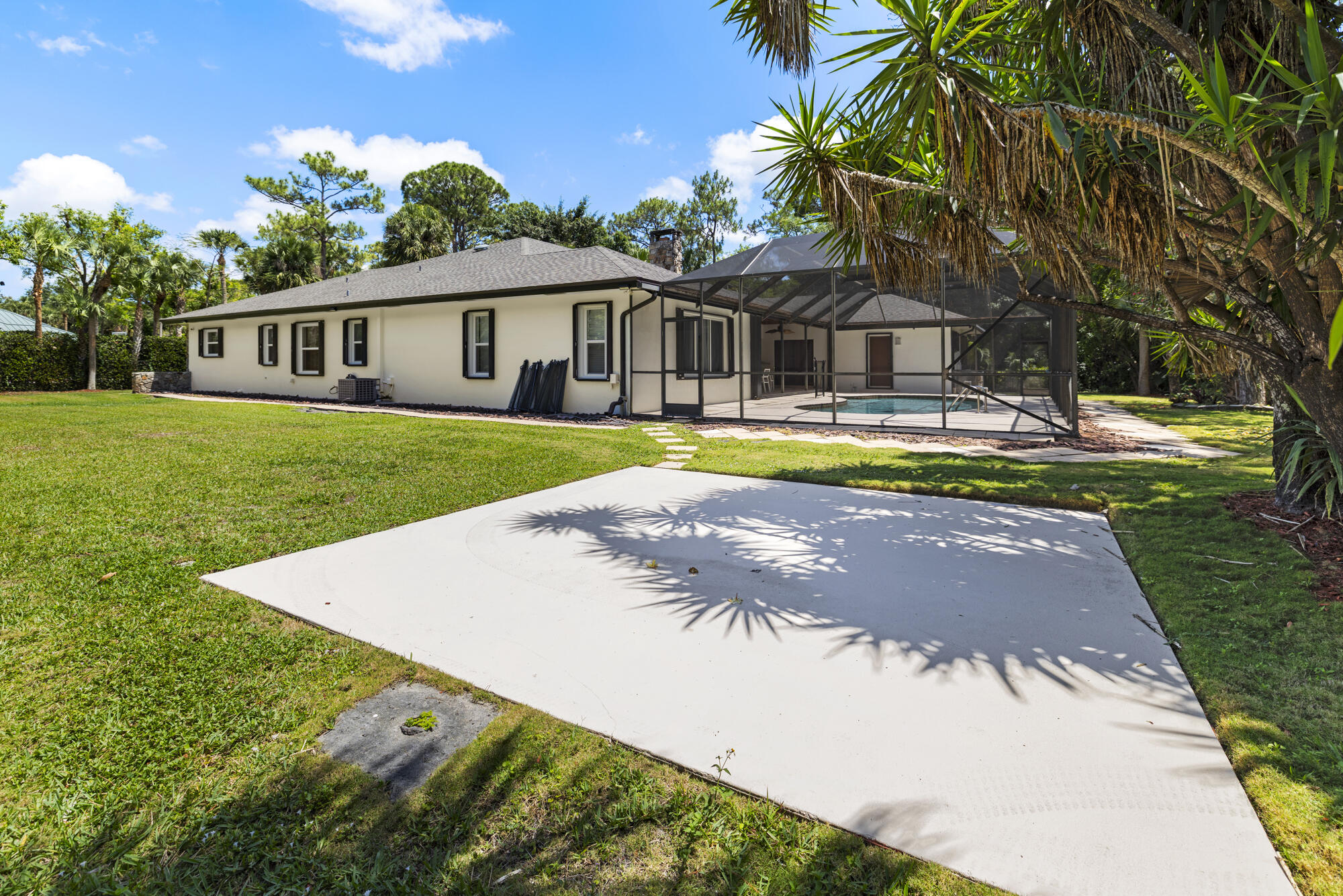 8785 Thousand Pines West Palm Beach, FL 33411