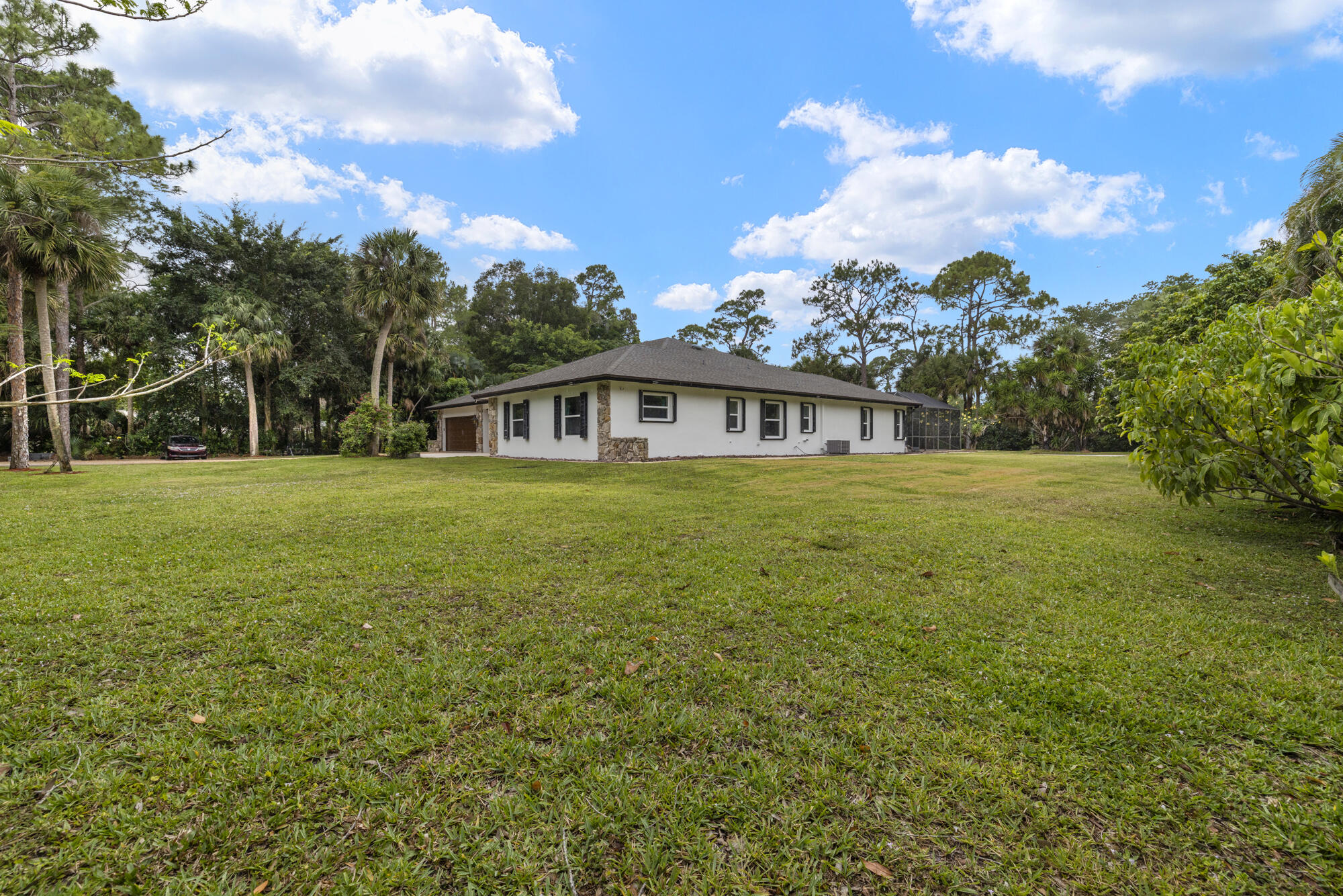 8785 Thousand Pines West Palm Beach, FL 33411