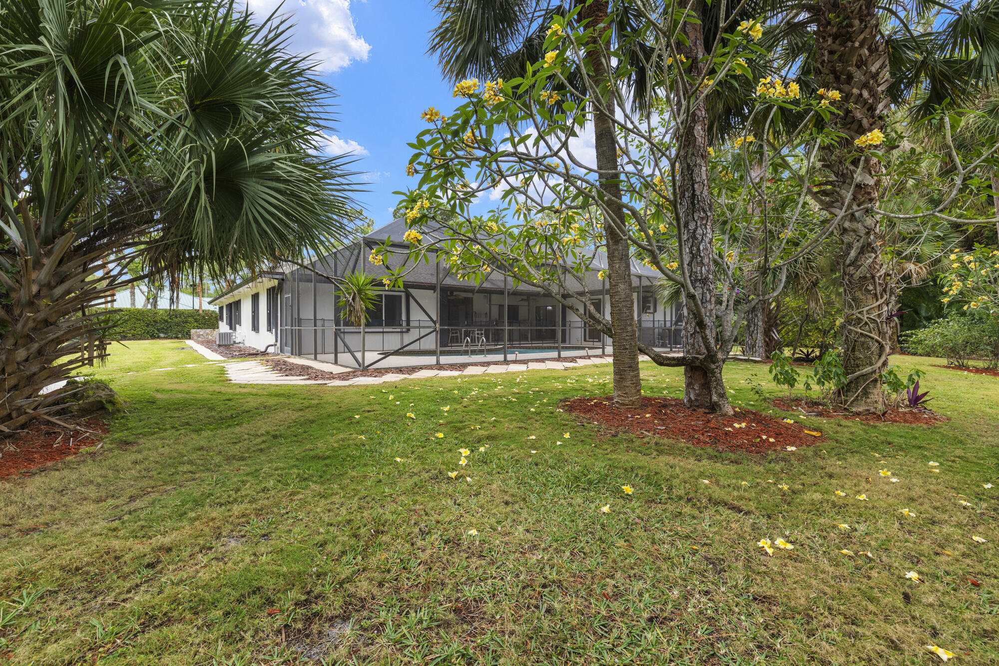 8785 Thousand Pines West Palm Beach, FL 33411