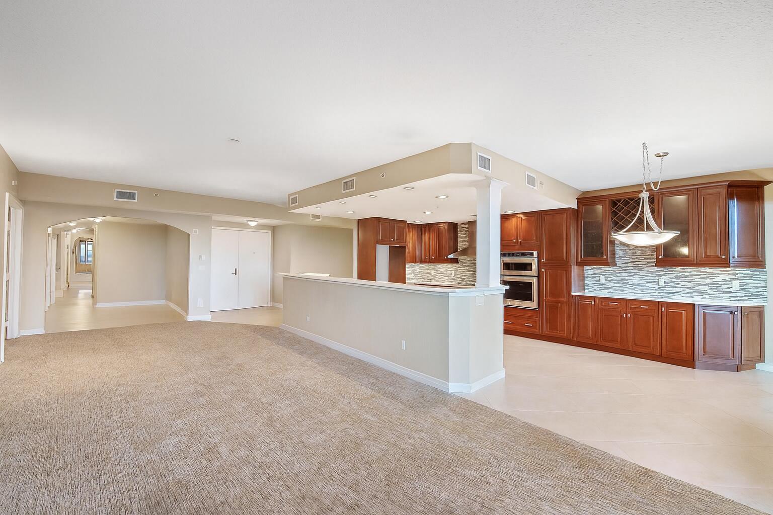 700 Ocean Royale #302 Juno Beach, FL 33408