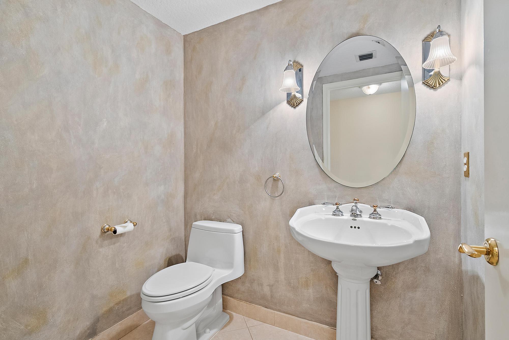 700 Ocean Royale #302 Juno Beach, FL 33408