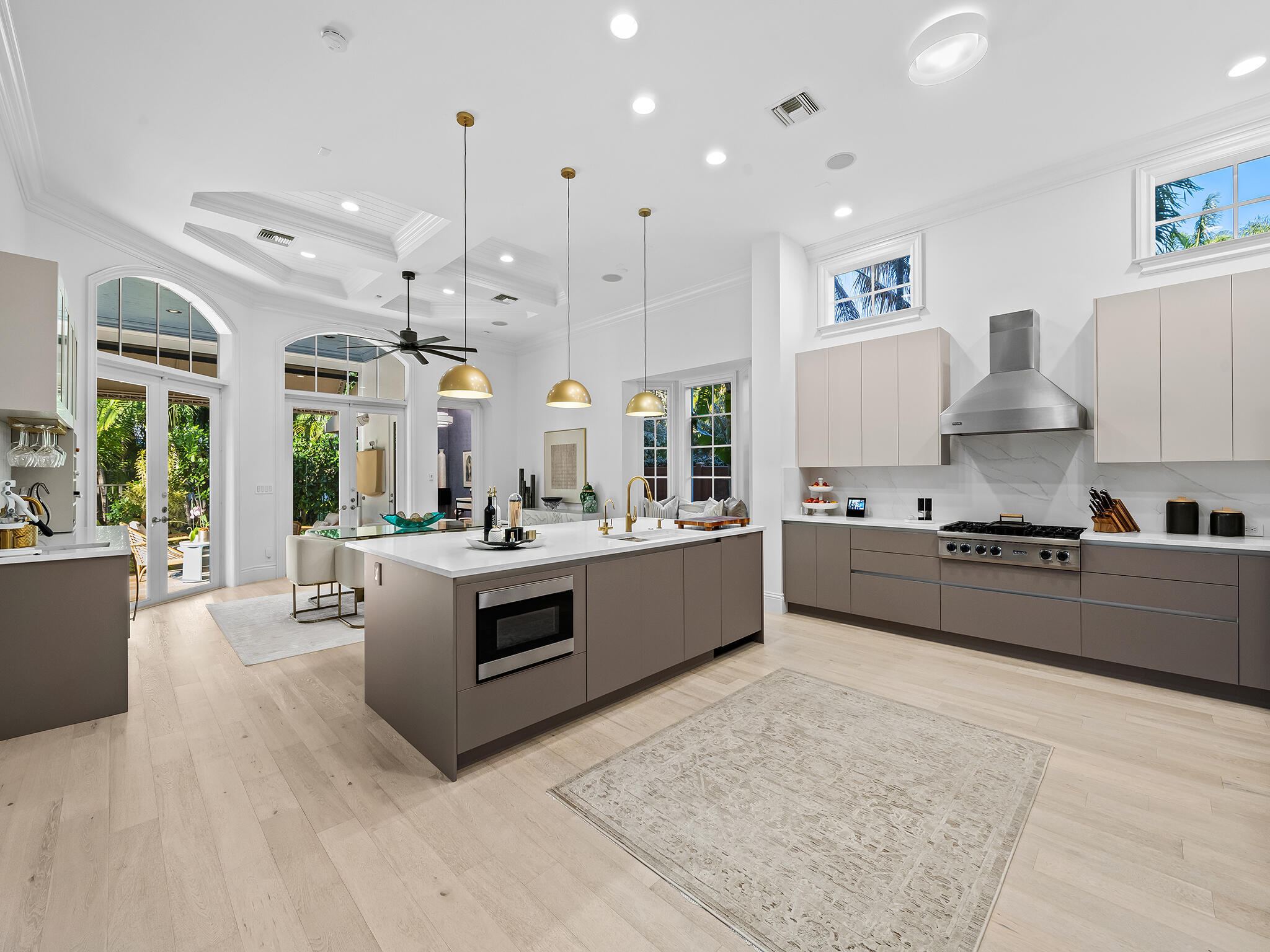 1025 Vista Del Mar Delray Beach, FL 33483