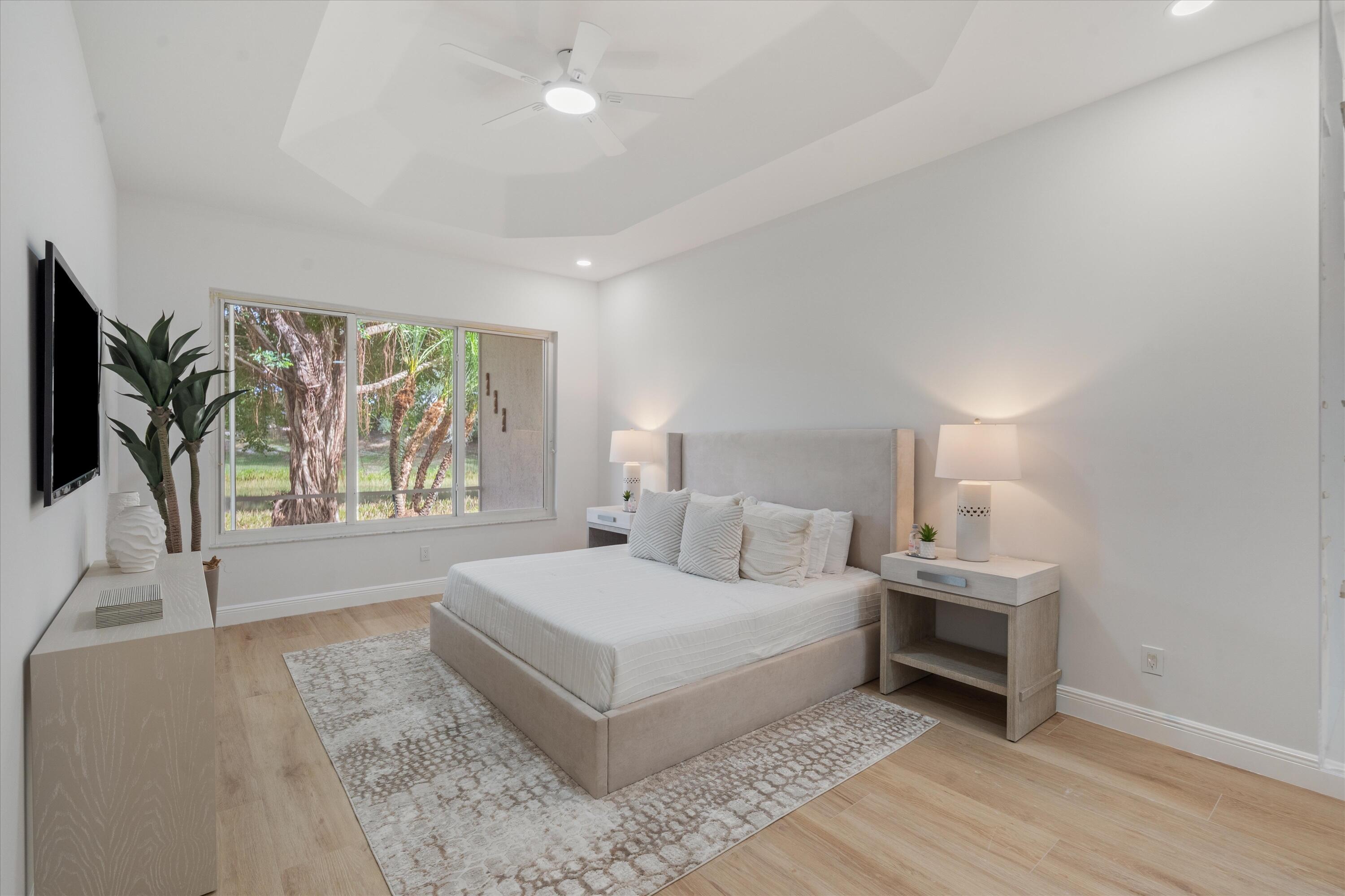 7585 Las Cruces Boynton Beach, FL 33437