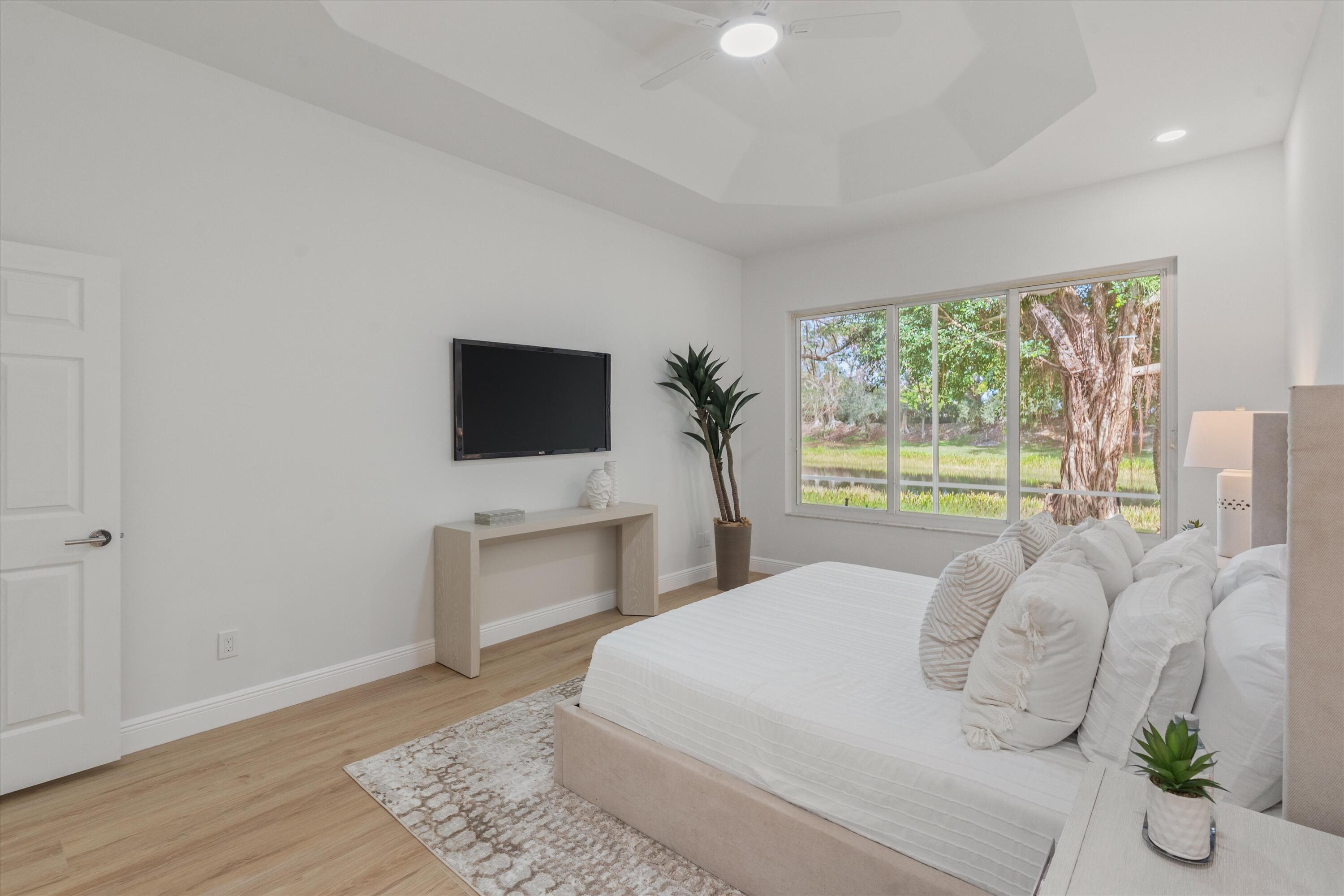 7585 Las Cruces Boynton Beach, FL 33437