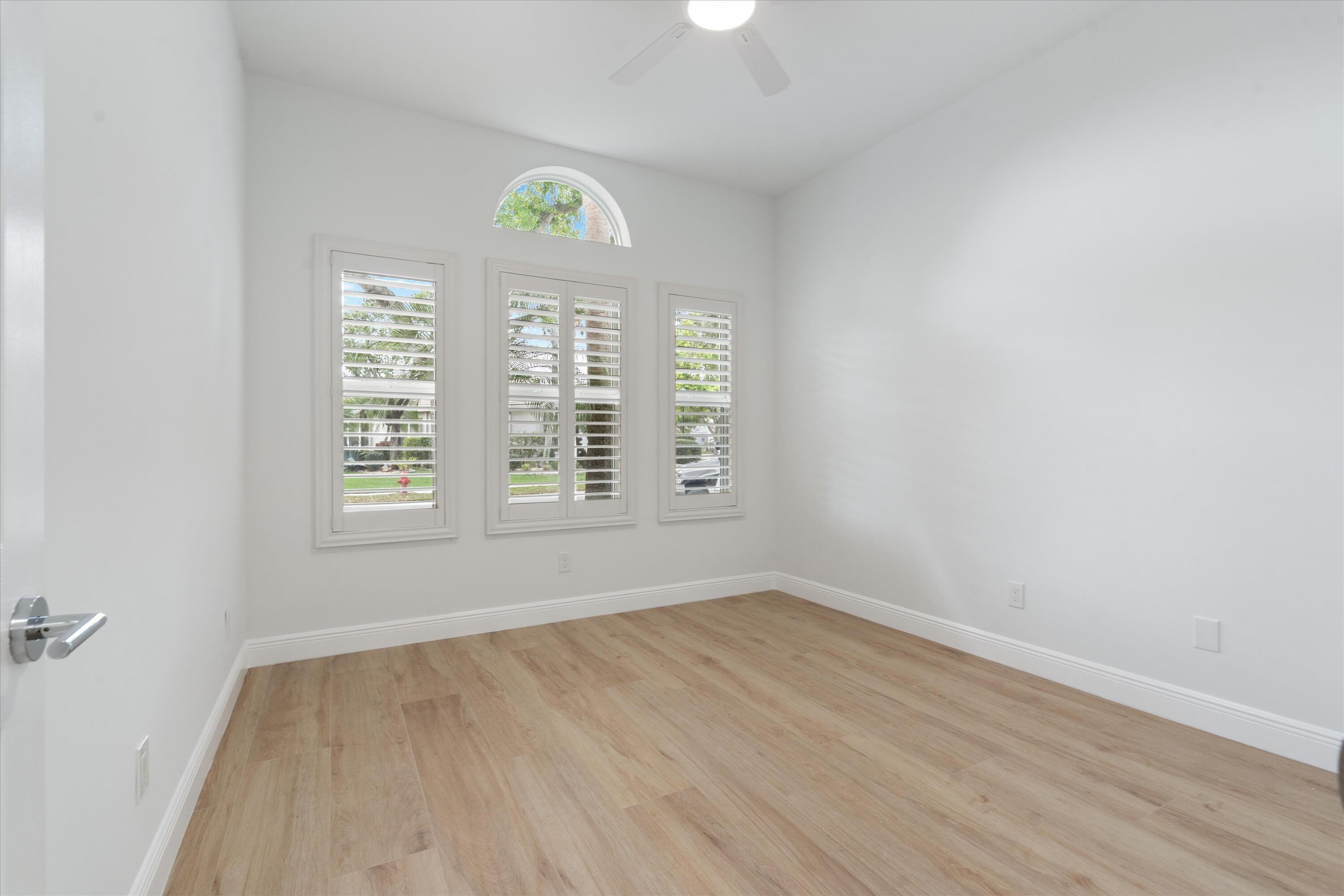 7585 Las Cruces Boynton Beach, FL 33437