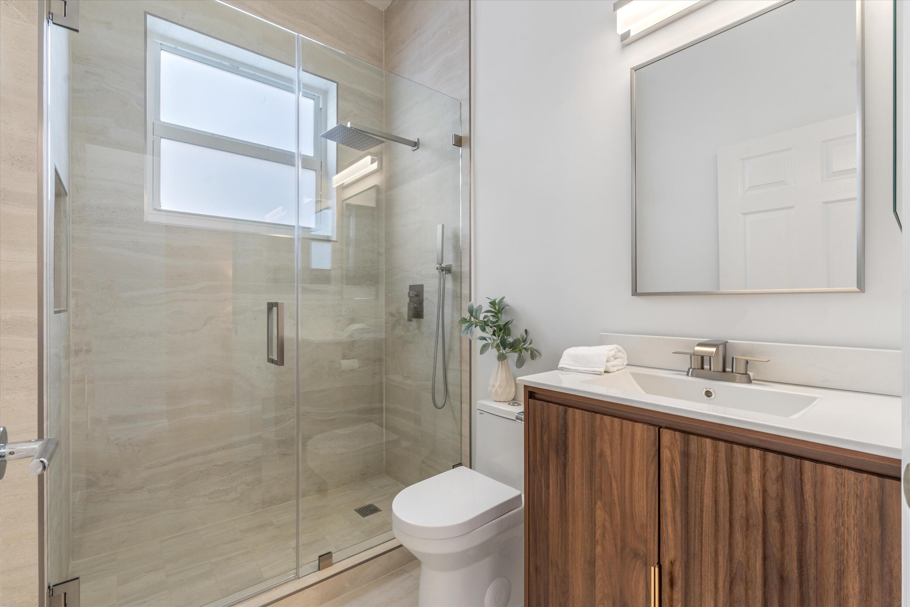 7585 Las Cruces Boynton Beach, FL 33437