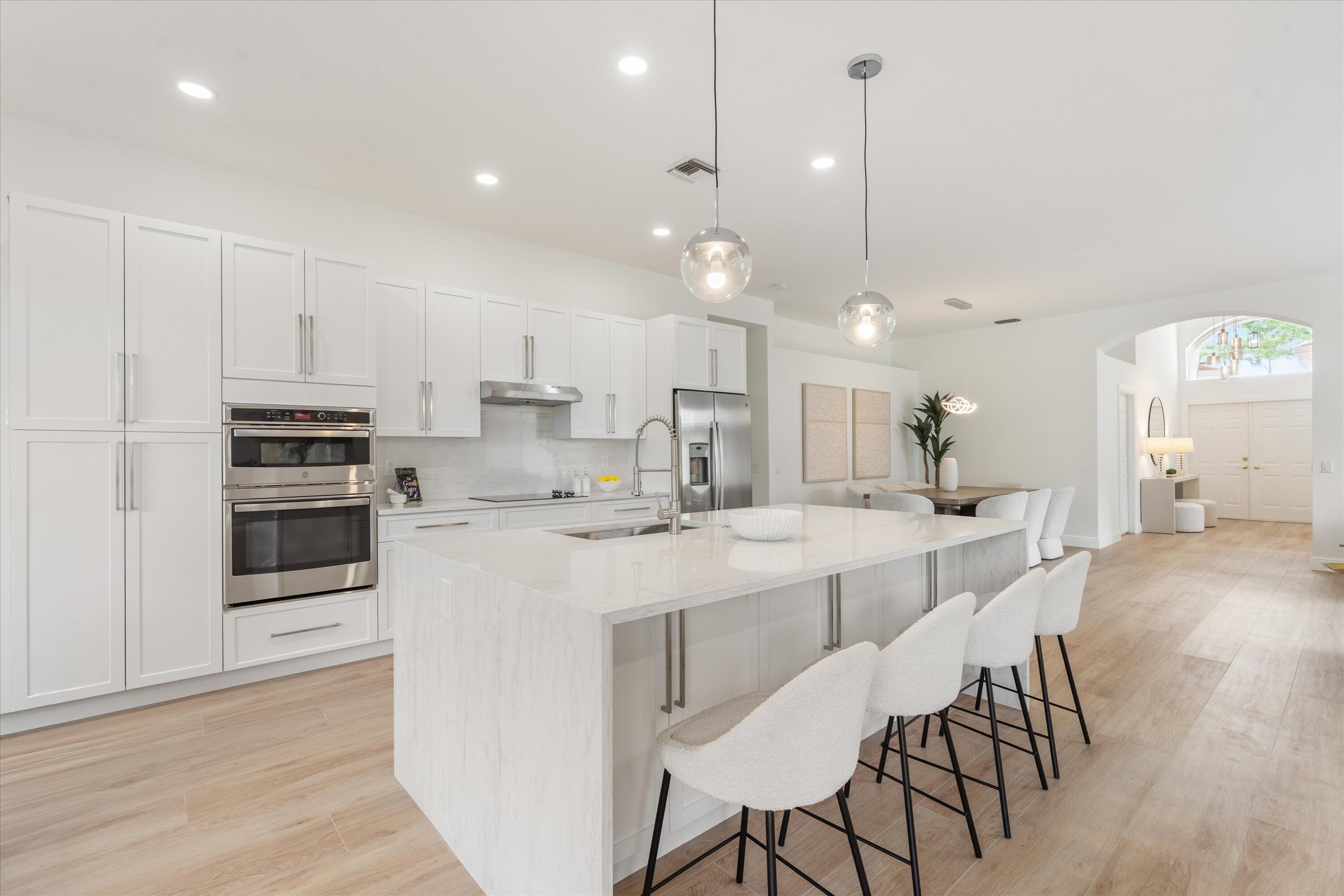 7585 Las Cruces Boynton Beach, FL 33437