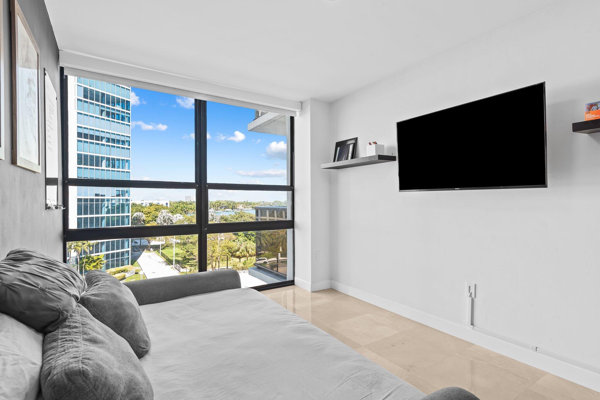 image Charter Club12