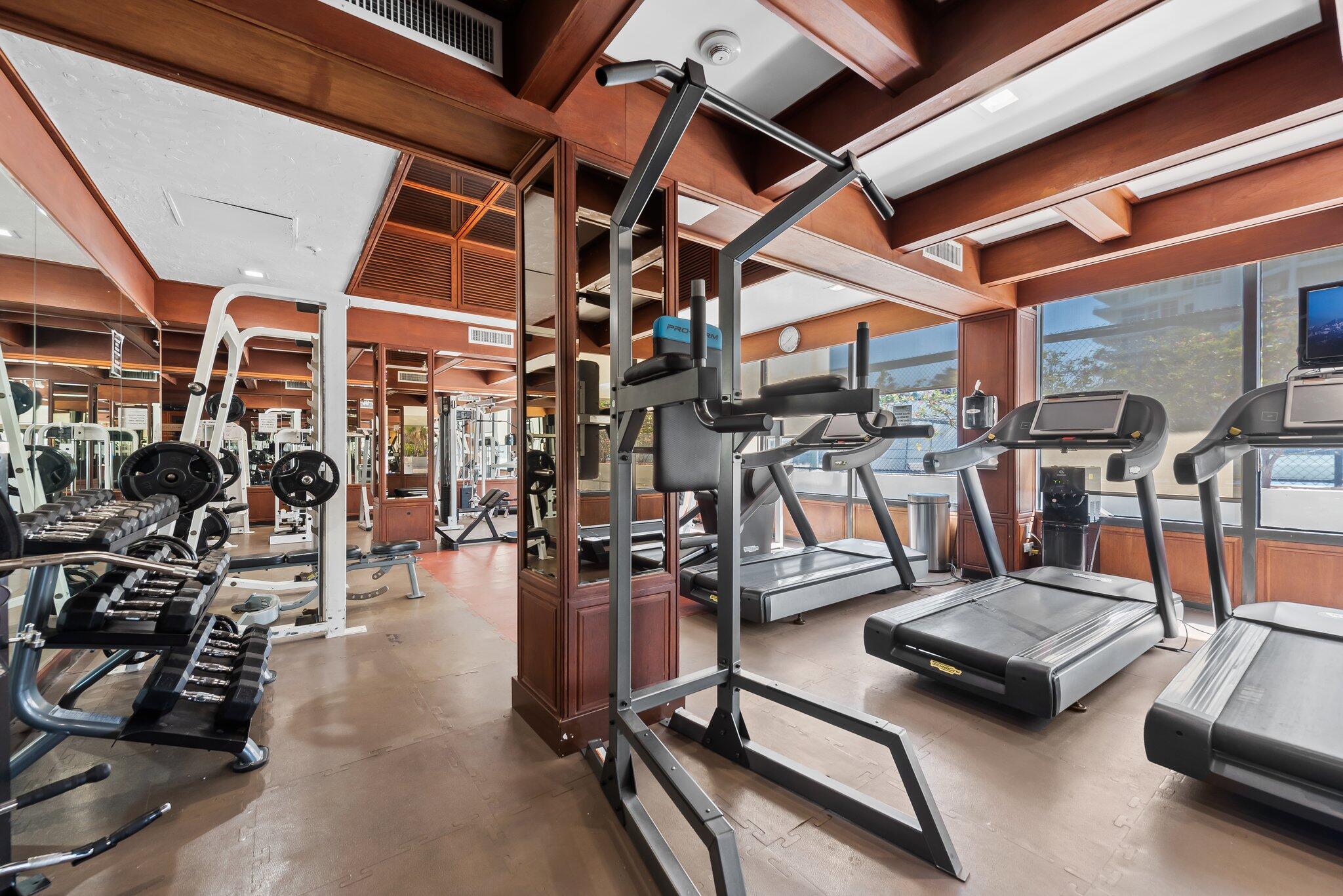 image Charter Club22