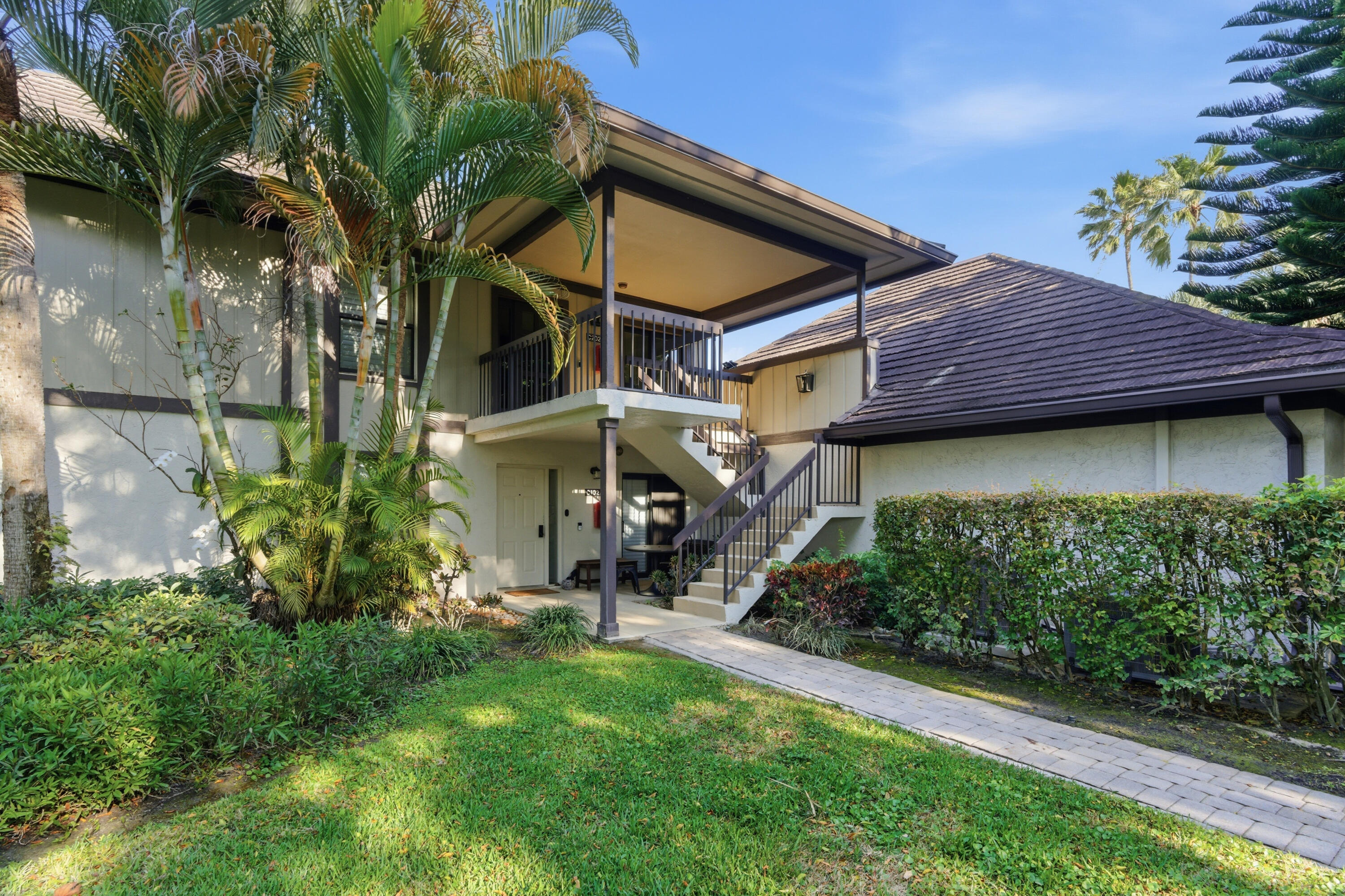 2810 Polo Is #C202 Wellington, FL 33414