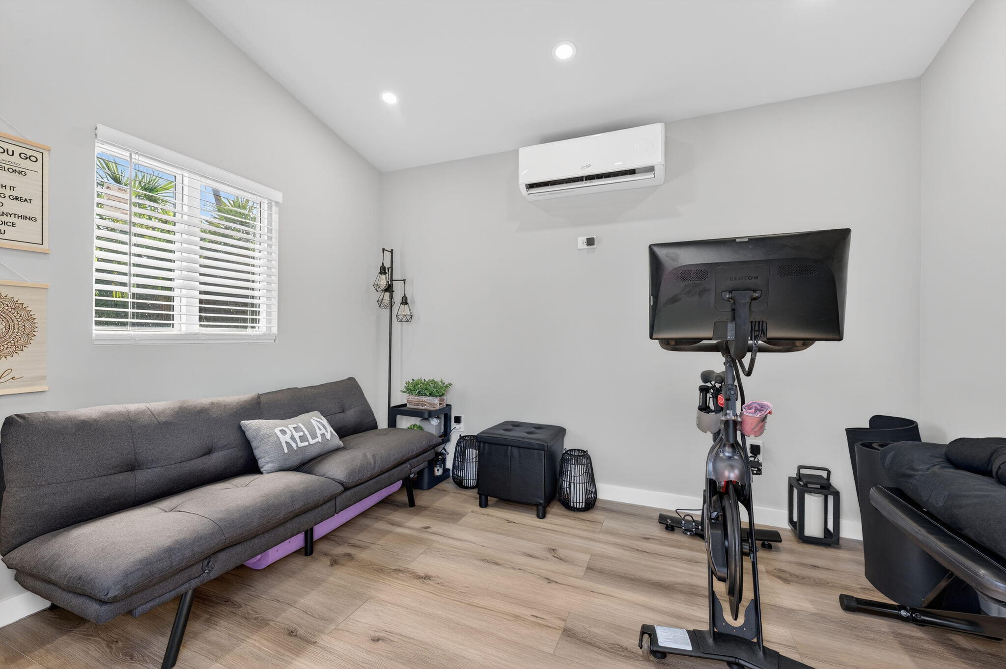 2648 NE 37th Fort Lauderdale, FL 33308