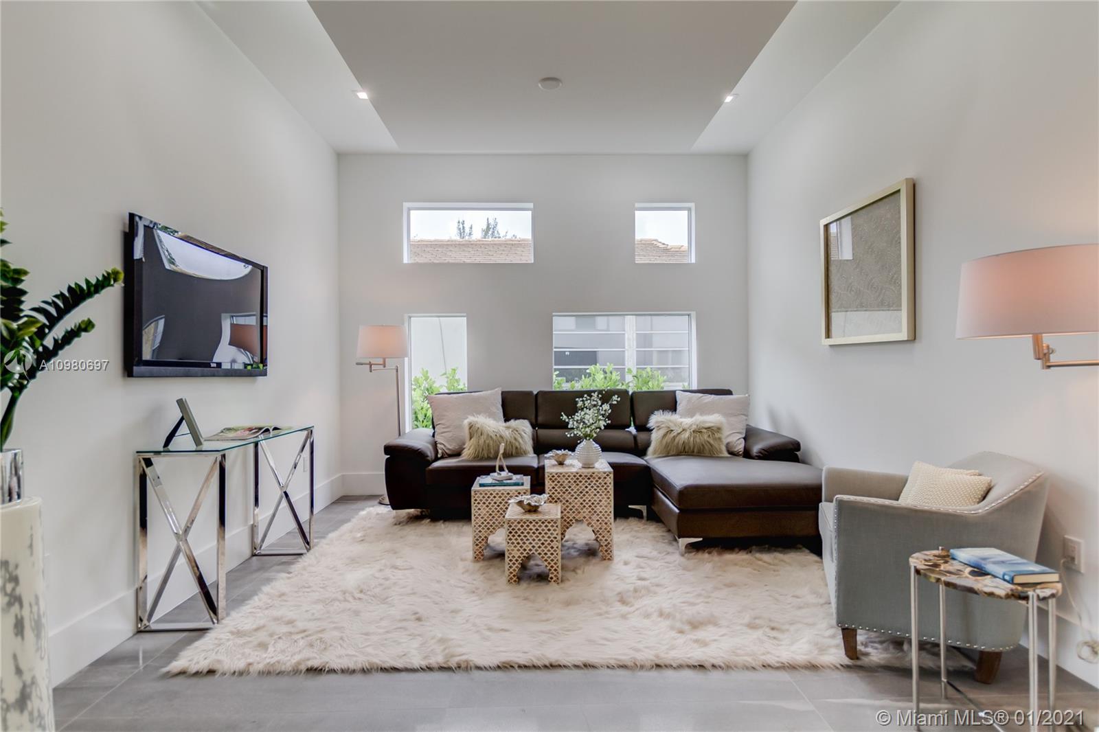 4891 University Dr #4891 Coral Gables, FL 33146