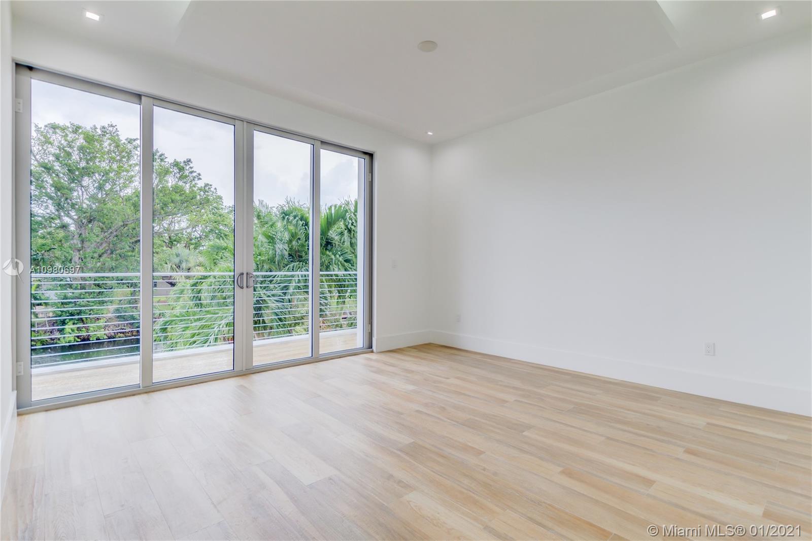 4891 University Dr #4891 Coral Gables, FL 33146