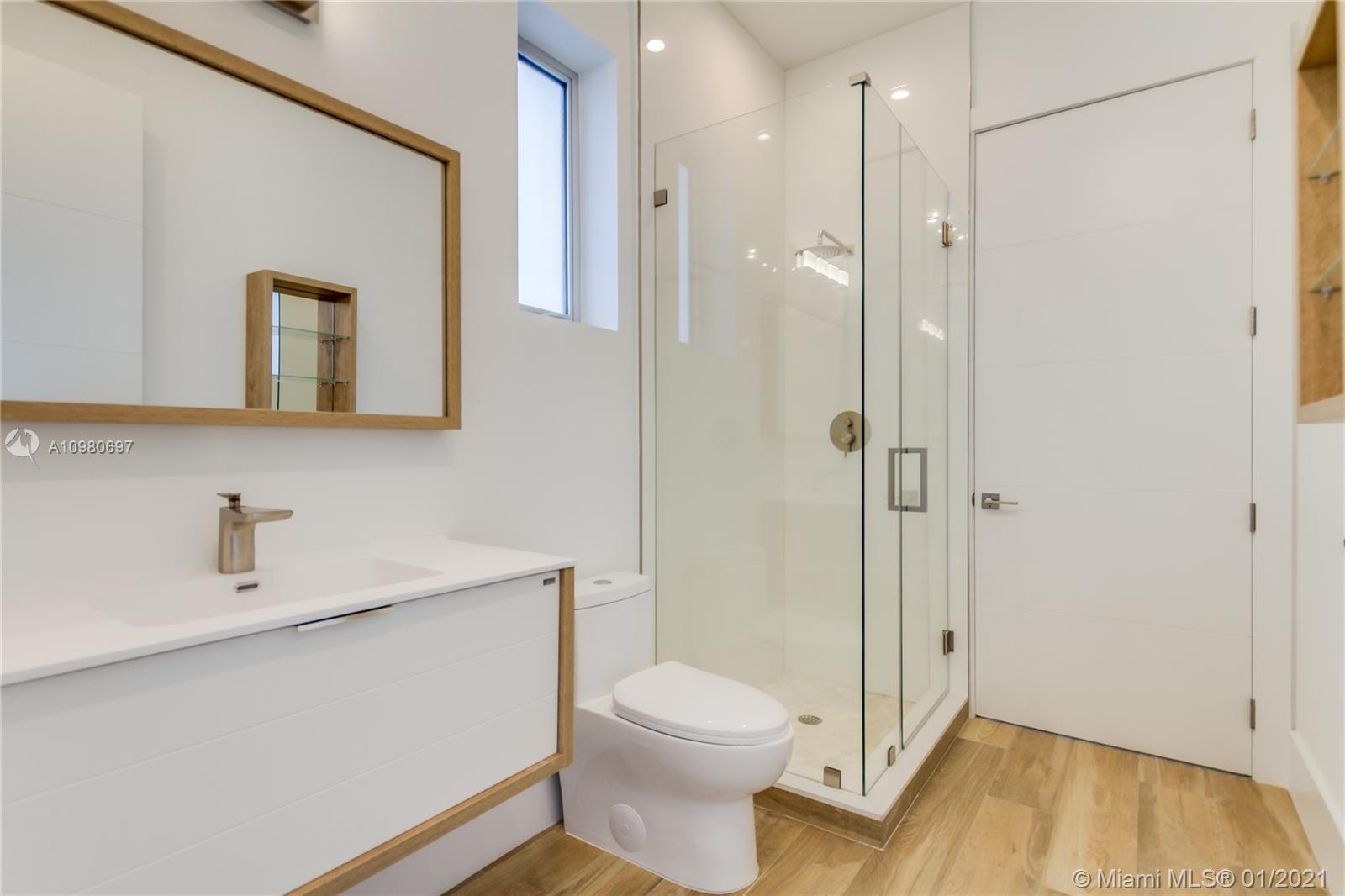 4891 University Dr #4891 Coral Gables, FL 33146