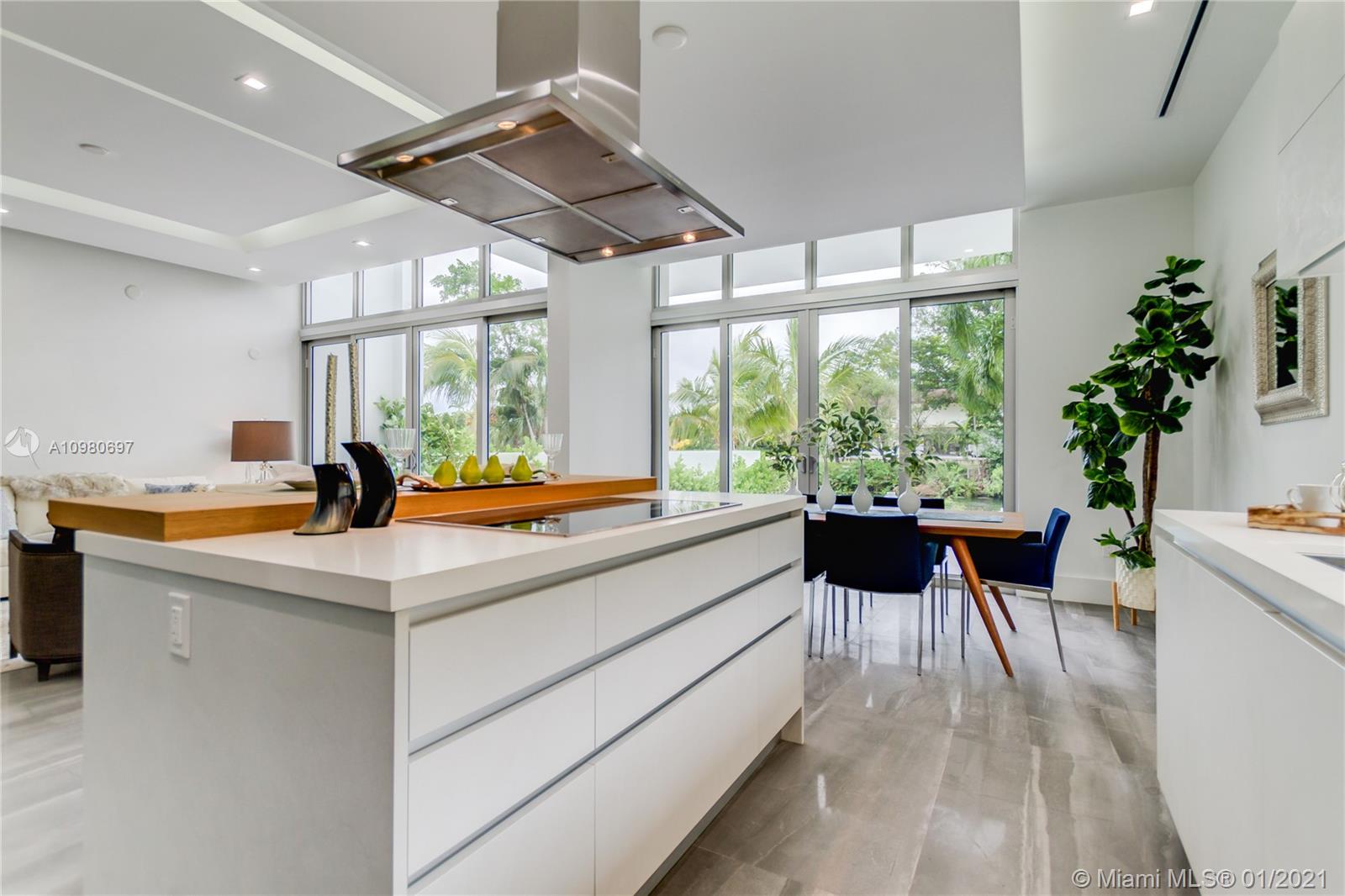 4891 University Dr #4891 Coral Gables, FL 33146