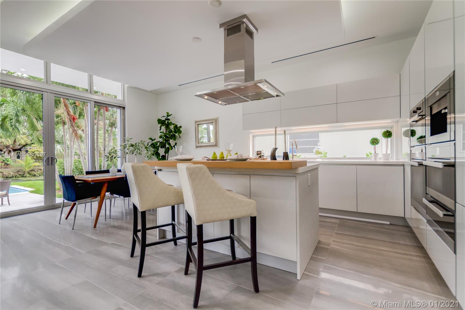 4891 University Dr #4891 Coral Gables, FL 33146