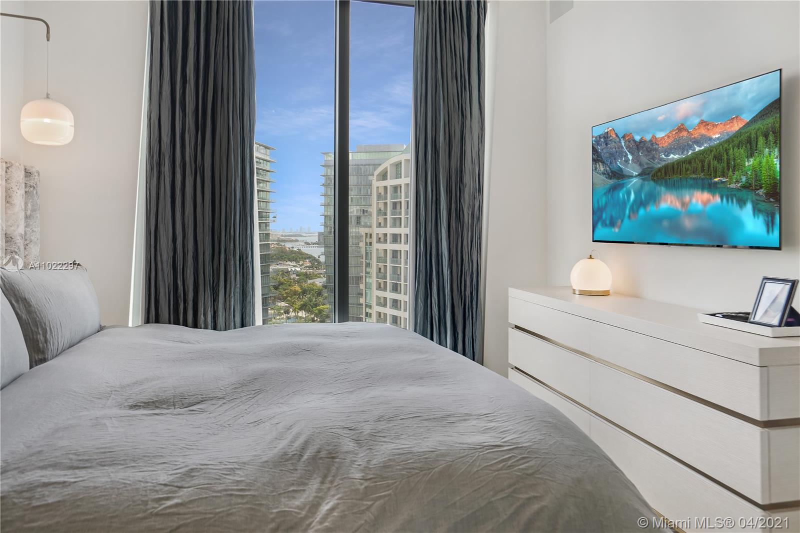 2831 S Bayshore Dr #1904 Miami, FL 33133