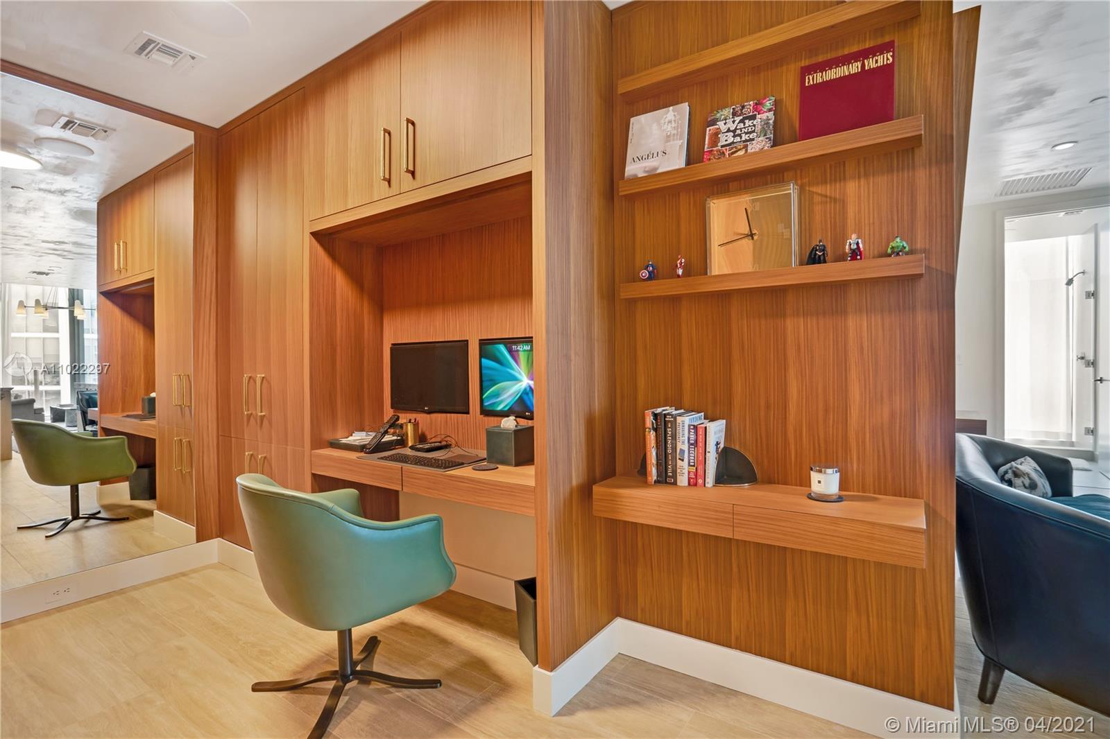 2831 S Bayshore Dr #1904 Miami, FL 33133