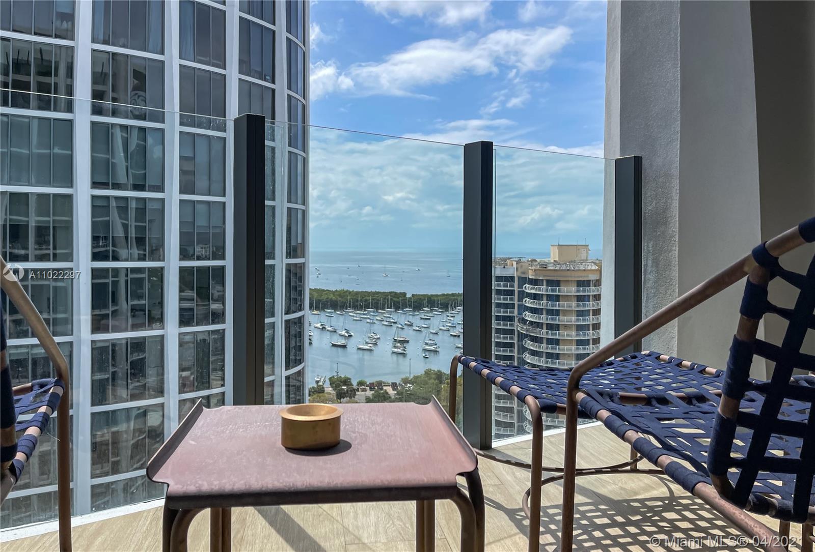 2831 S Bayshore Dr #1904 Miami, FL 33133