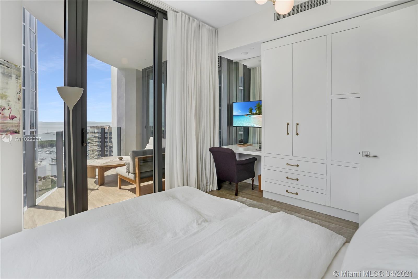 2831 S Bayshore Dr #1904 Miami, FL 33133