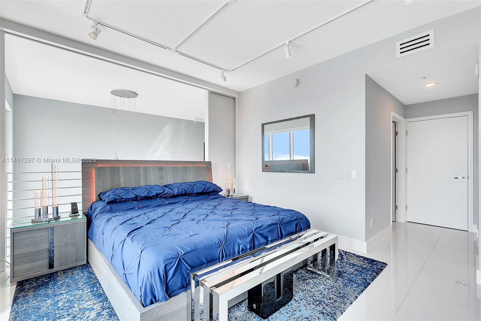 image Infinity at Brickell15