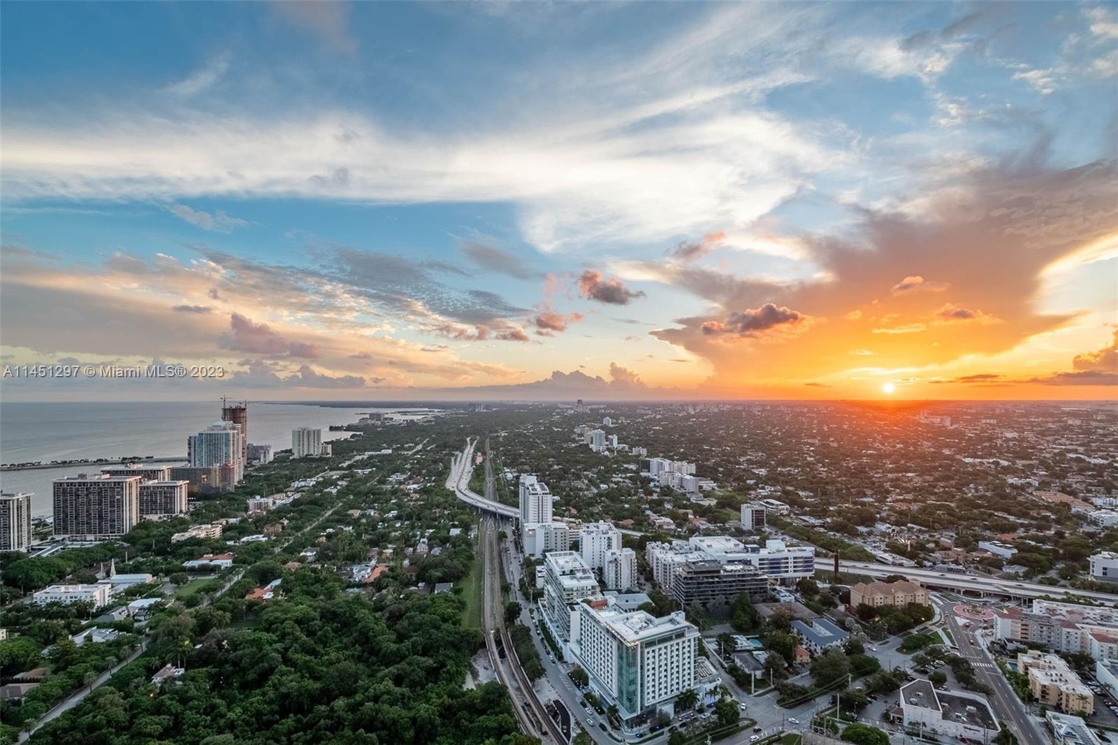 image Infinity at Brickell18