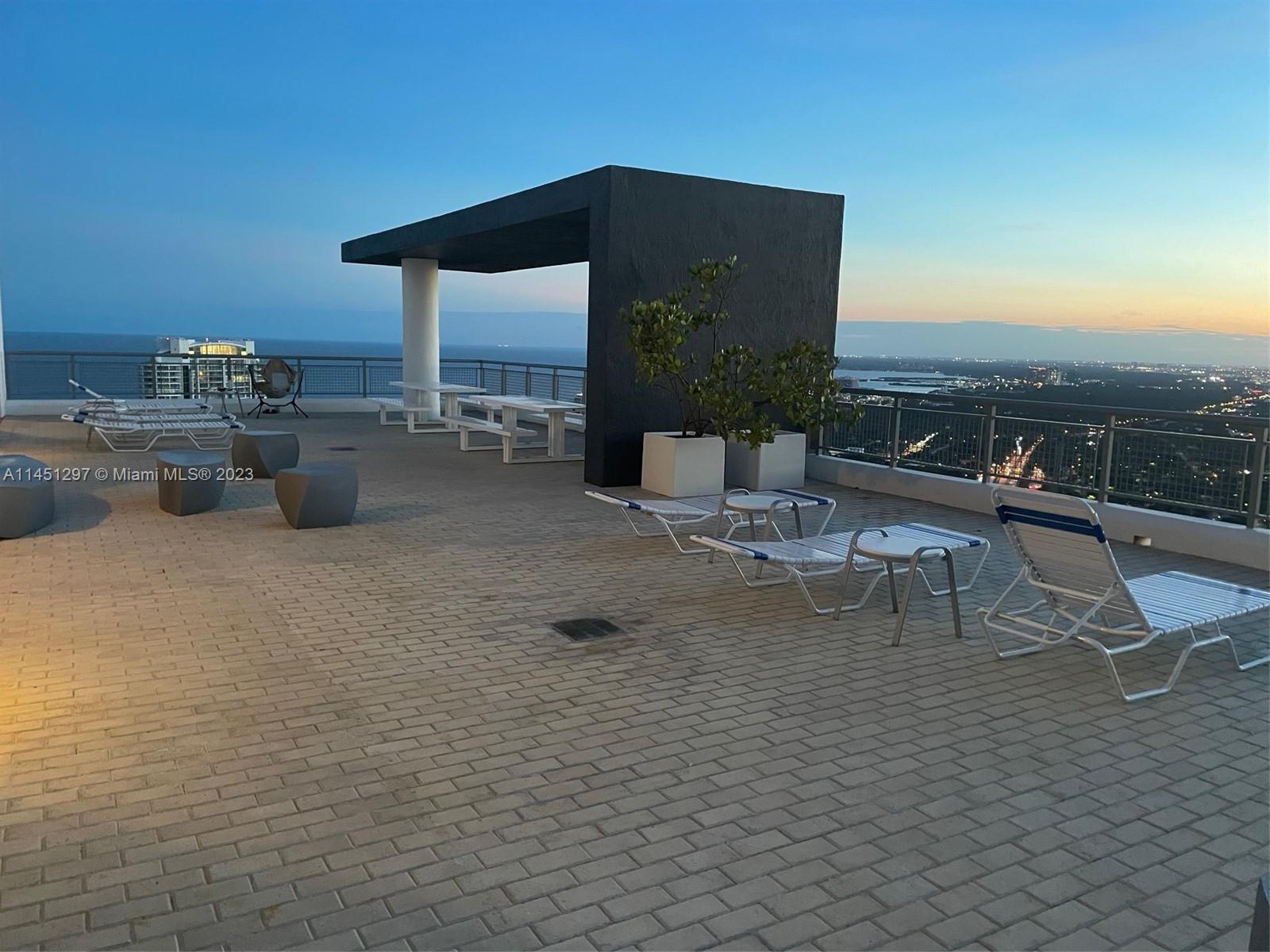 image Infinity at Brickell25