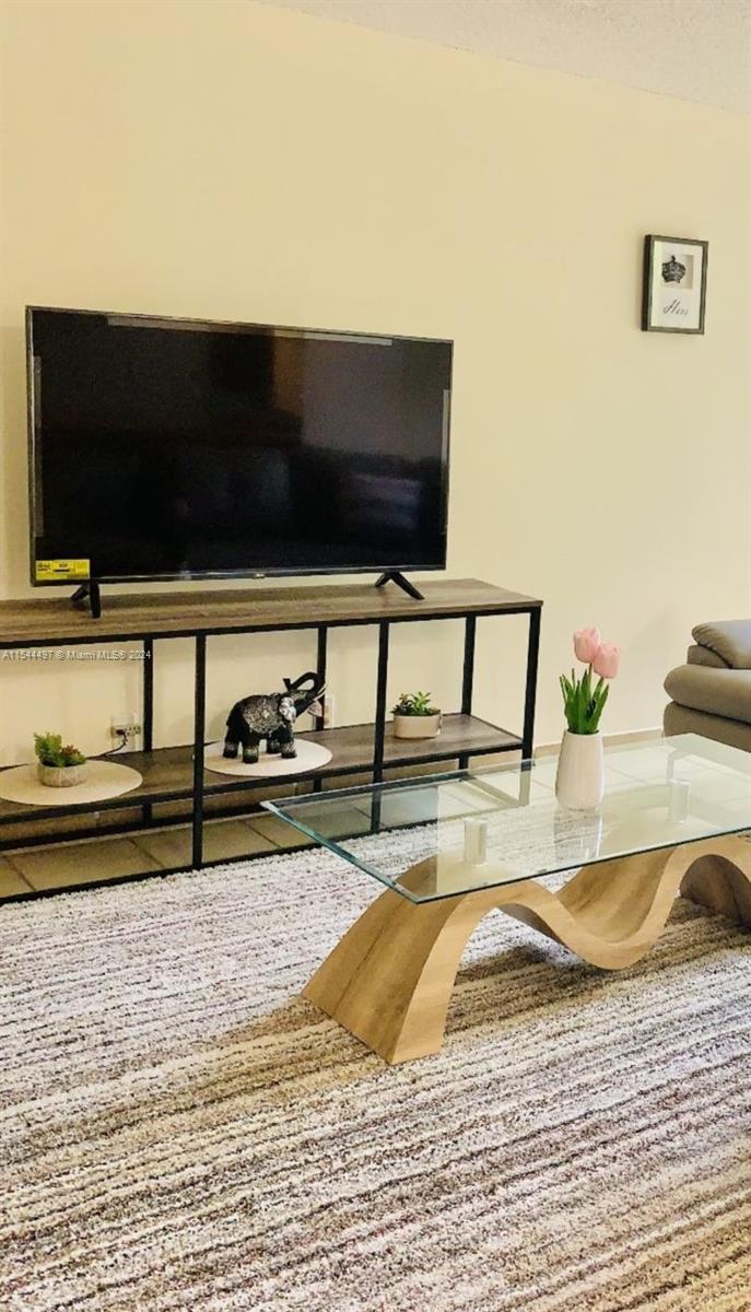 17021 N Bay Rd #318,Sunny Isles Beach, FL 33160