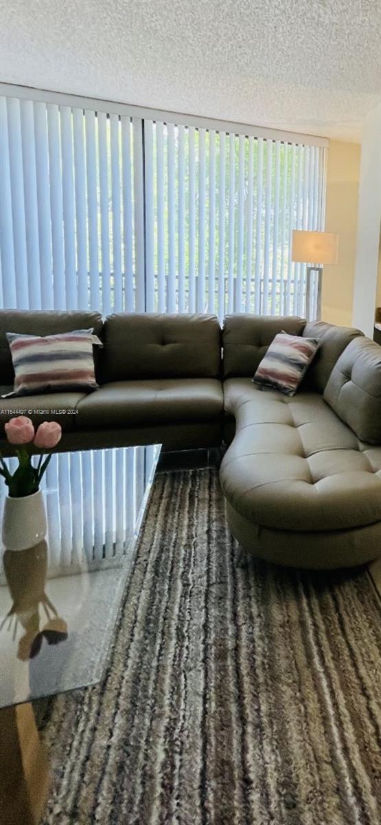 17021 N Bay Rd #318,Sunny Isles Beach, FL 33160