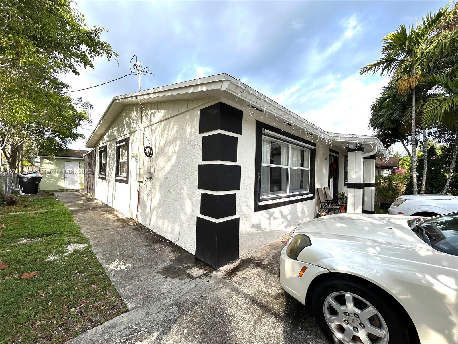926 S 13th Ave S,Lake Worth, FL 33460