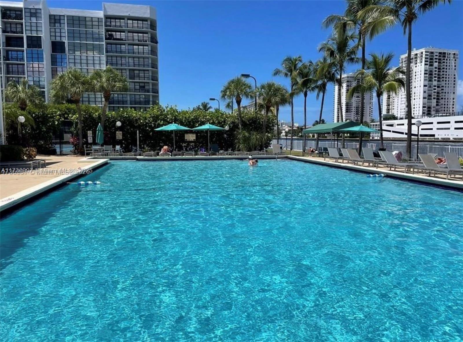 1000 Parkview Dr #202 Hallandale Beach, FL 33009