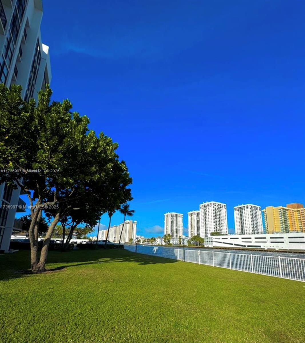 1000 Parkview Dr #202 Hallandale Beach, FL 33009