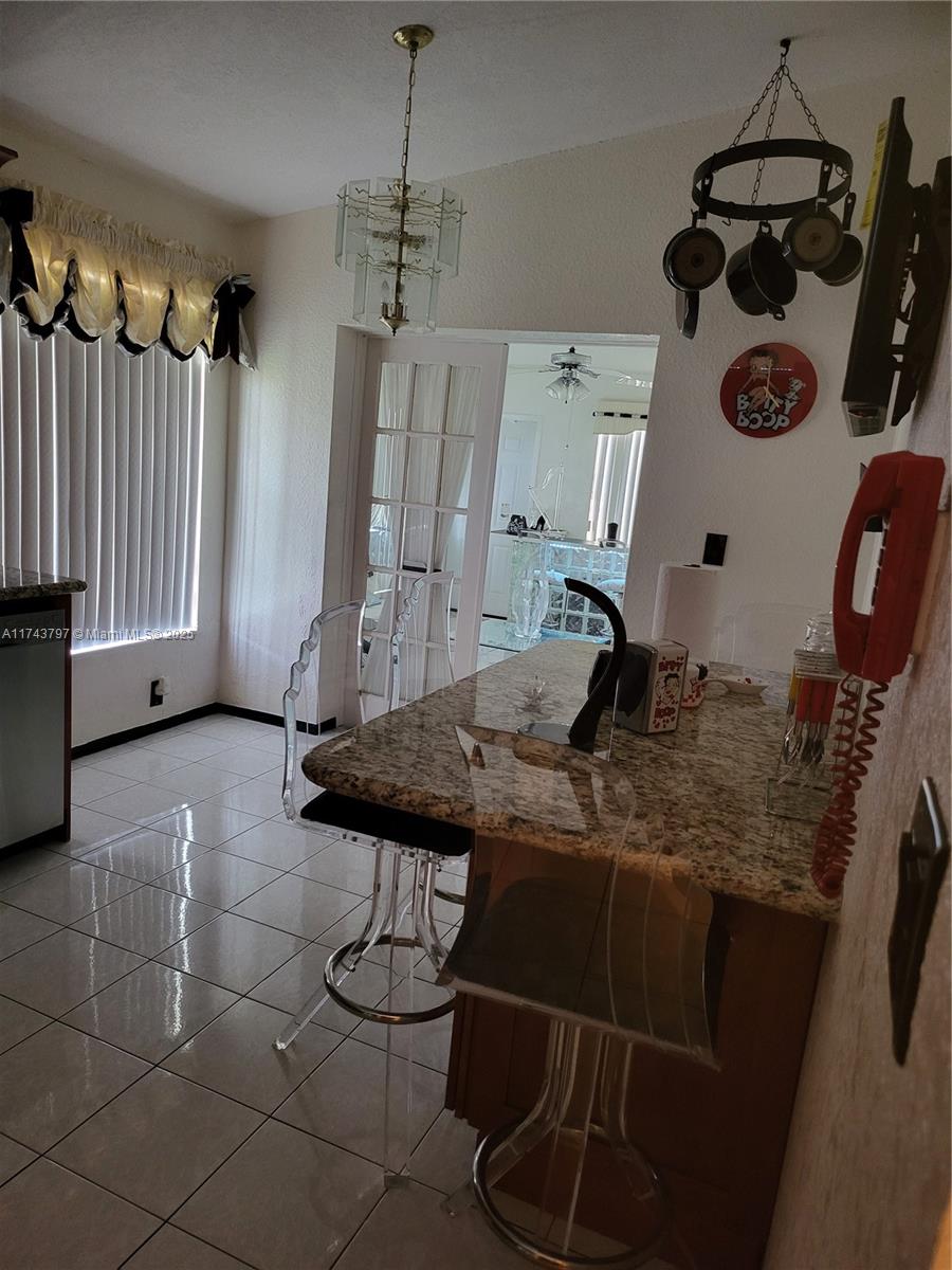 6771 NW 199th Ter Hialeah, FL 33015