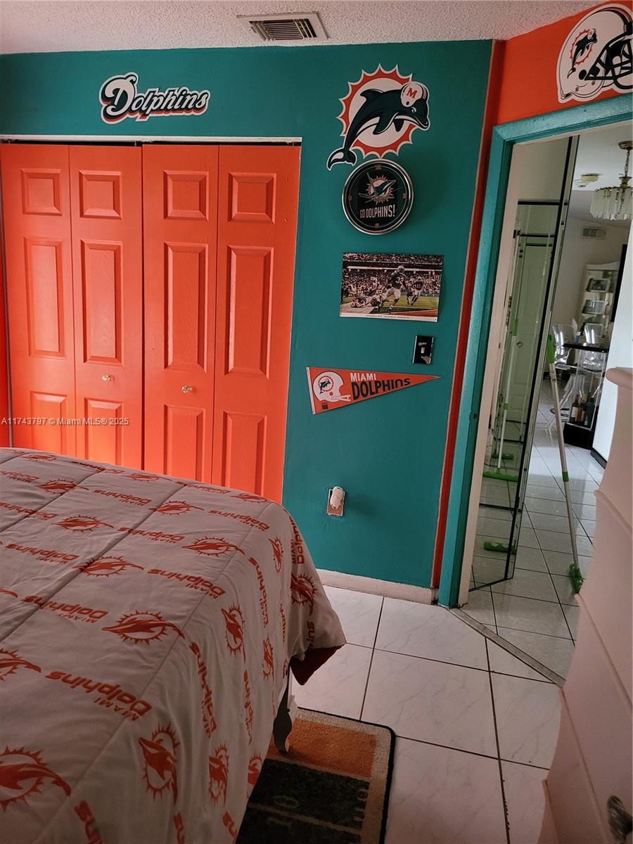 6771 NW 199th Ter Hialeah, FL 33015