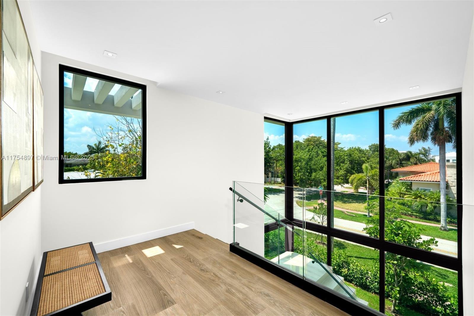 4425 Adams Ave Miami Beach, FL 33140