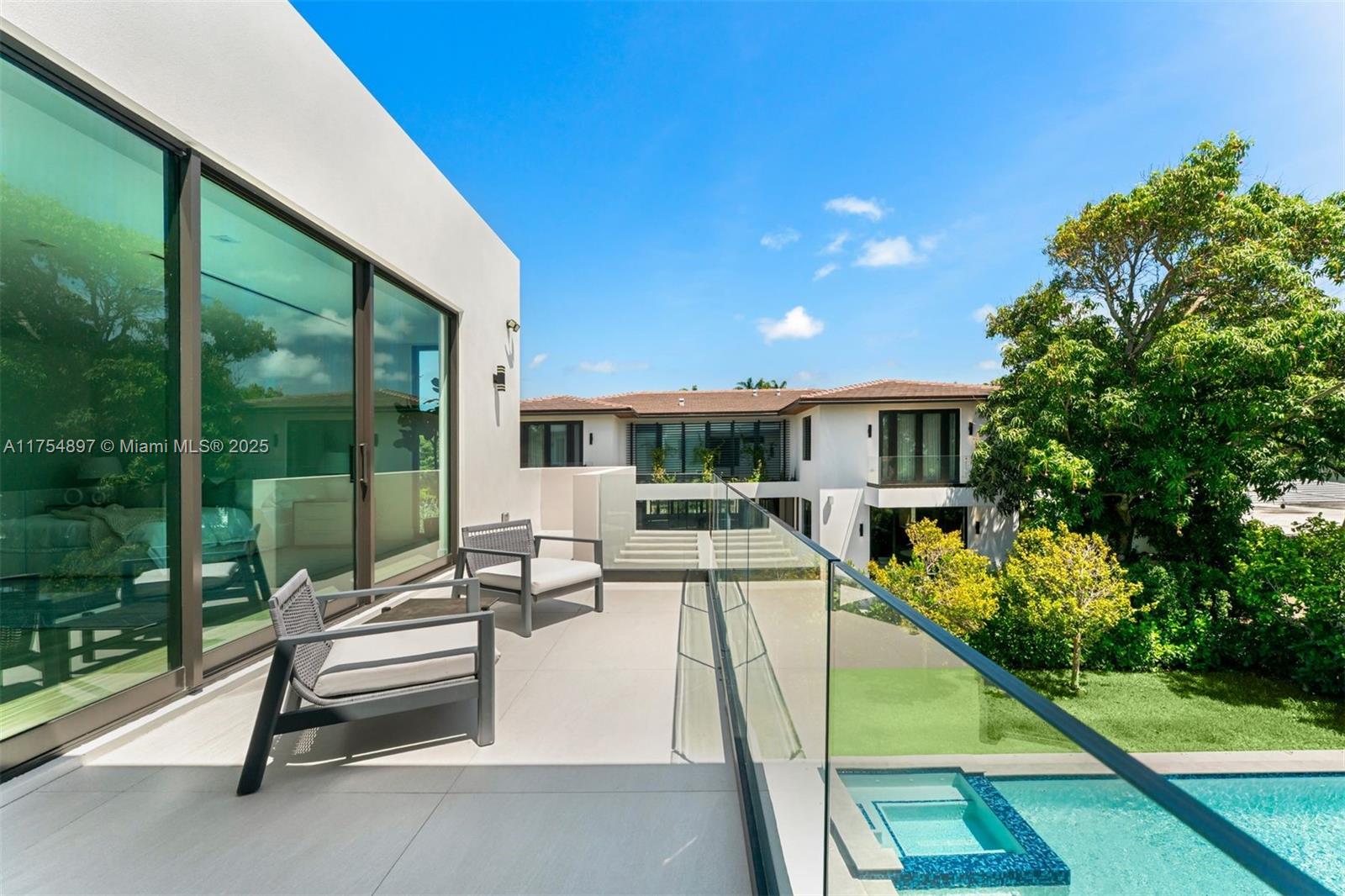 4425 Adams Ave Miami Beach, FL 33140