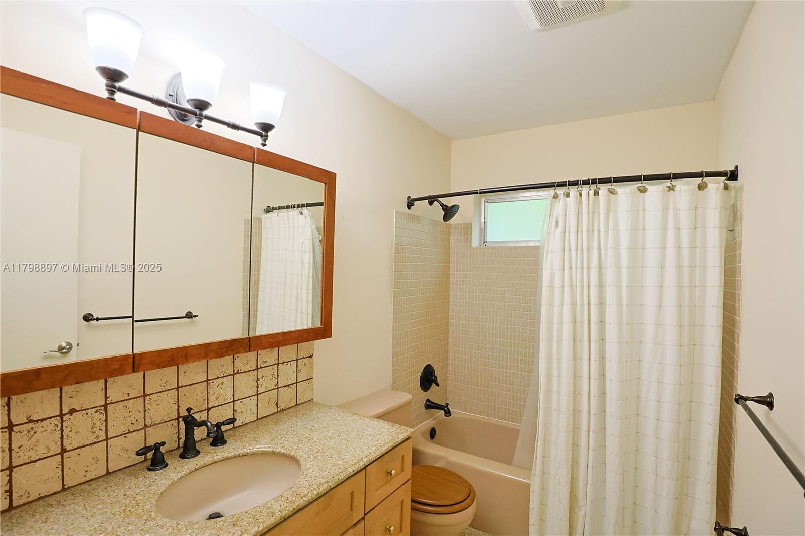 10610 SW 103rd St Miami, FL 33176